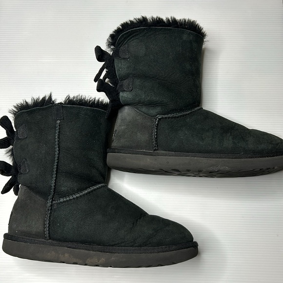 Ugg Bailey Boots with Corduroy Bows - Picture 3 of 10